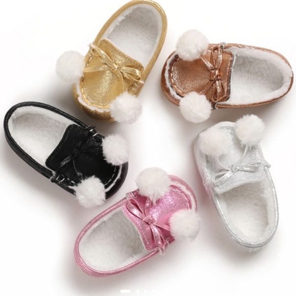 Shoes - Picture 1 of 7